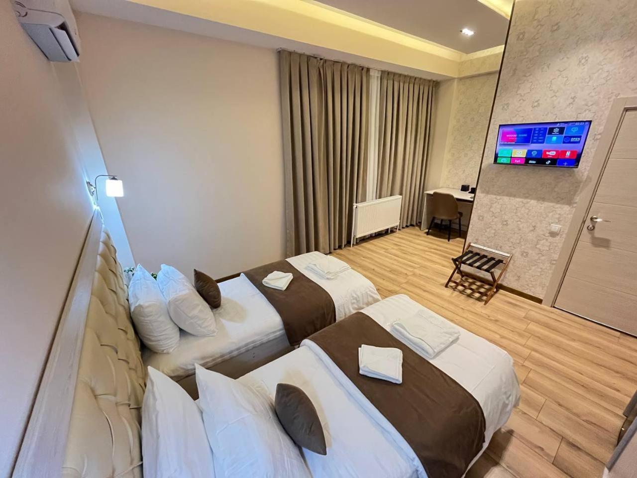 Aks Hotel Tashkent Exterior photo